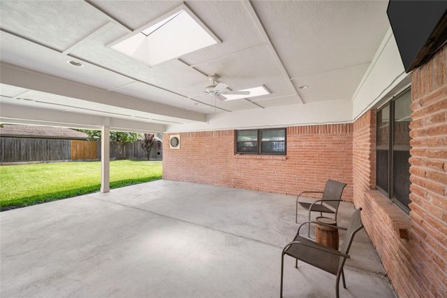 1815 Droxford Drive, Houston, TX 77008