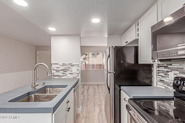 12123 W BELL Road 138, Surprise, AZ 85378