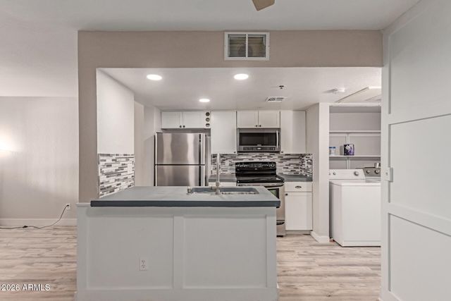 12123 W BELL Road 138, Surprise, AZ 85378