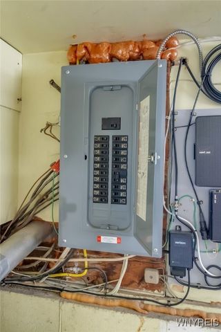 70 Melrose Road, Amherst, NY 14221