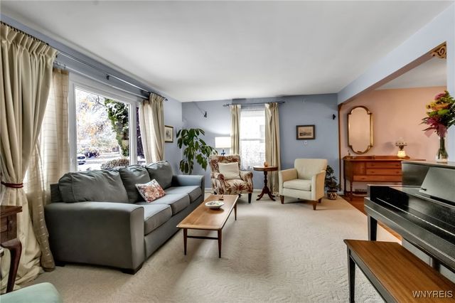 70 Melrose Road, Amherst, NY 14221