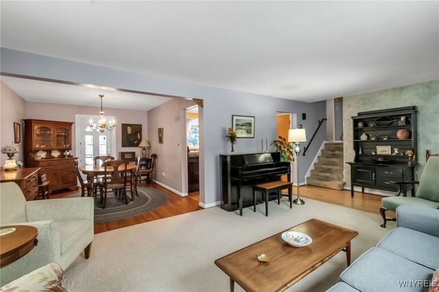 70 Melrose Road, Amherst, NY 14221