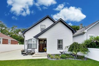 519 Garnsey Avenue, Joliet, IL 60432
