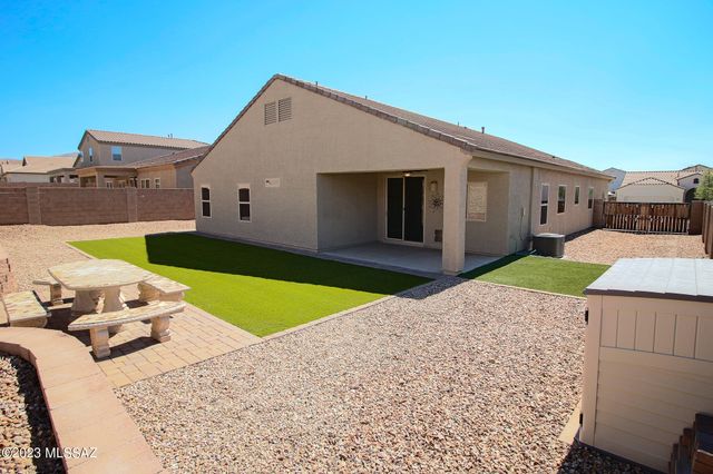 254 W Sg Posey Street, Vail, AZ 85641