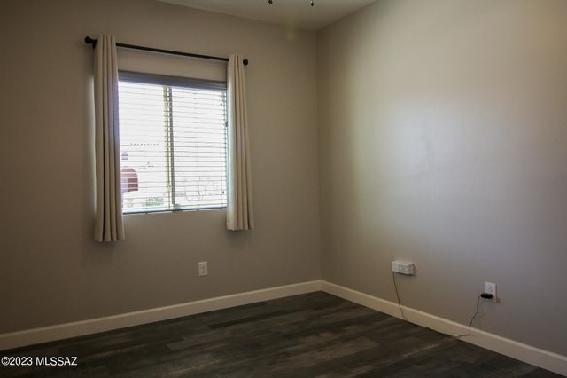 254 W Sg Posey Street, Vail, AZ 85641