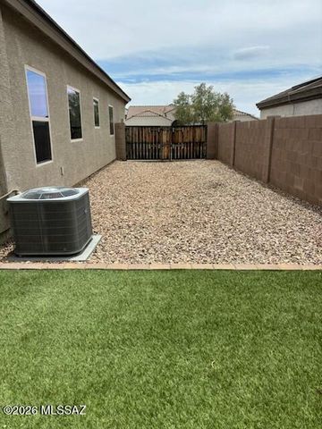 254 W Sg Posey Street, Vail, AZ 85641