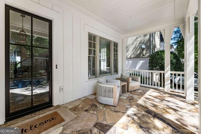 565 Willow Oak Way, Roswell, GA 30076