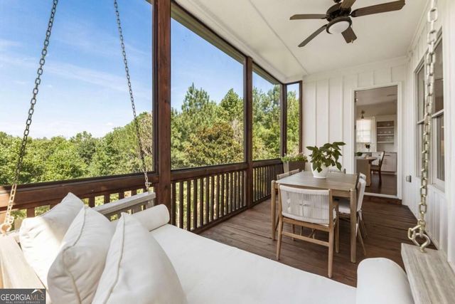 565 Willow Oak Way, Roswell, GA 30076