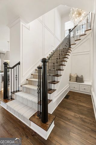 565 Willow Oak Way, Roswell, GA 30076