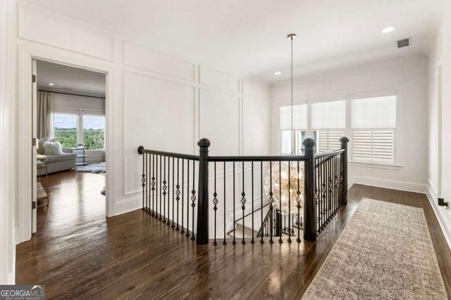 565 Willow Oak Way, Roswell, GA 30076