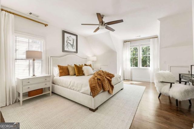 565 Willow Oak Way, Roswell, GA 30076