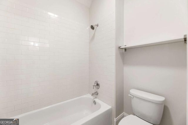 565 Willow Oak Way, Roswell, GA 30076