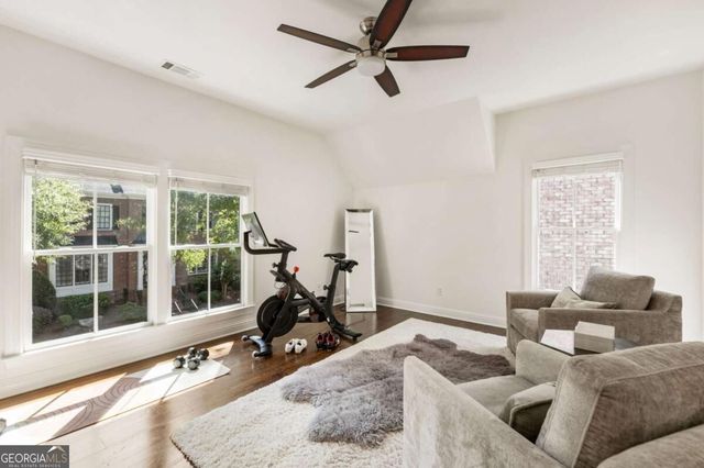 565 Willow Oak Way, Roswell, GA 30076