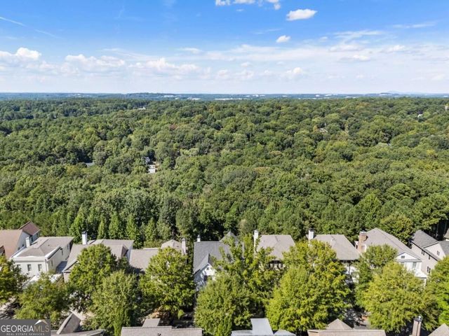 565 Willow Oak Way, Roswell, GA 30076