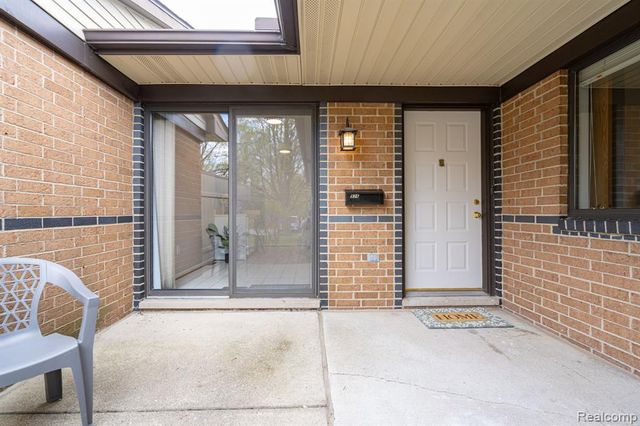 936 Wexford Way, Rochester Hills, MI 48307
