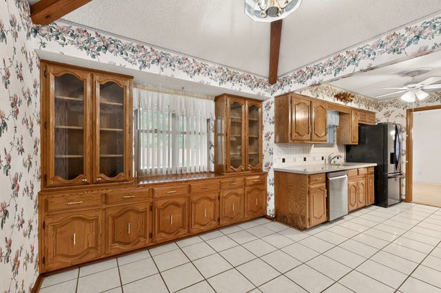1000 Townsend Lane, Desoto, TX 75115