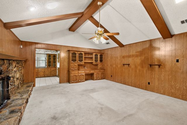 1000 Townsend Lane, Desoto, TX 75115