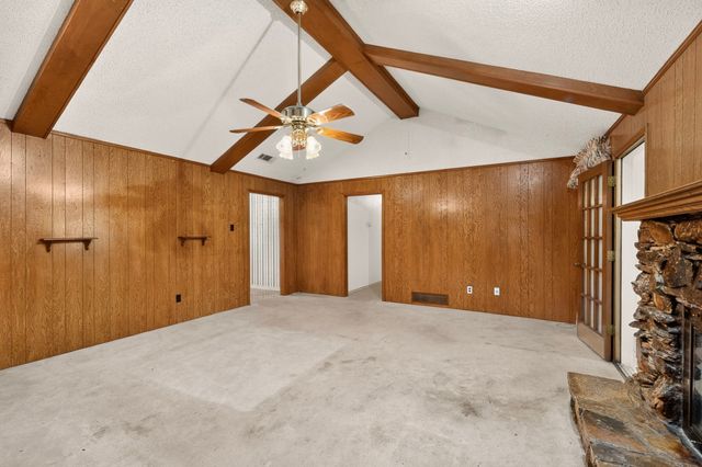 1000 Townsend Lane, Desoto, TX 75115