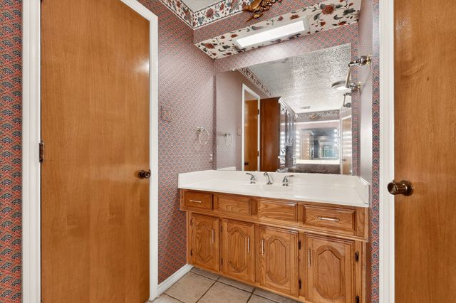 1000 Townsend Lane, Desoto, TX 75115