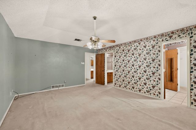 1000 Townsend Lane, Desoto, TX 75115