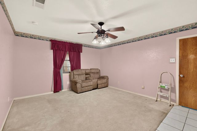 1000 Townsend Lane, Desoto, TX 75115