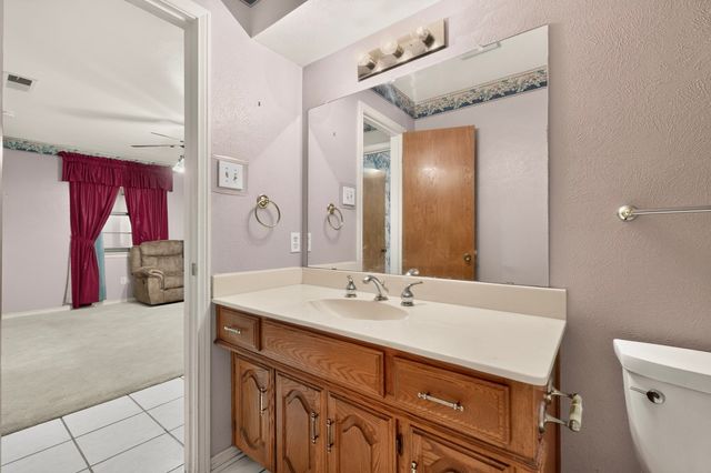 1000 Townsend Lane, Desoto, TX 75115