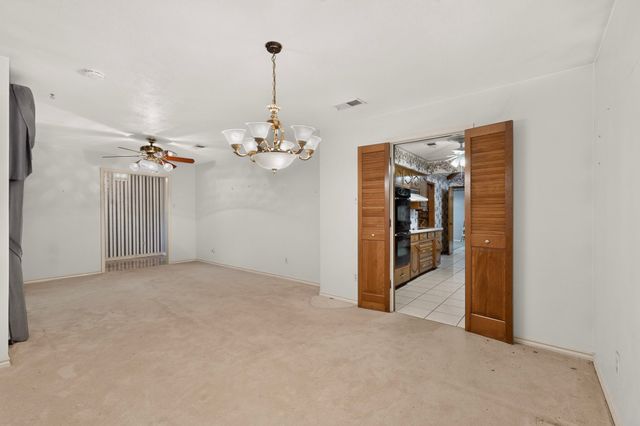 1000 Townsend Lane, Desoto, TX 75115