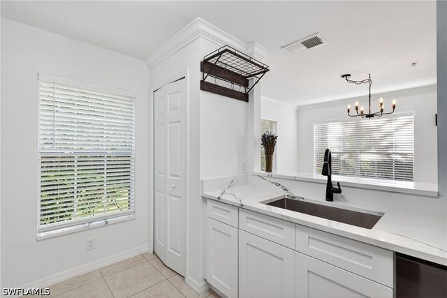 9076 Gervais CIR 410, Naples, FL 34120