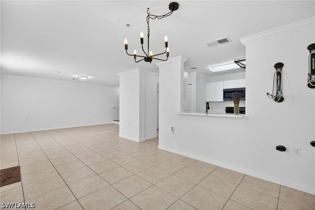 9076 Gervais CIR 410, Naples, FL 34120