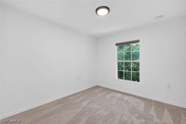9076 Gervais CIR 410, Naples, FL 34120