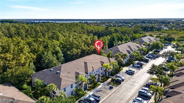 9076 Gervais CIR 410, Naples, FL 34120