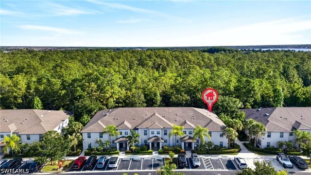 9076 Gervais CIR 410, Naples, FL 34120