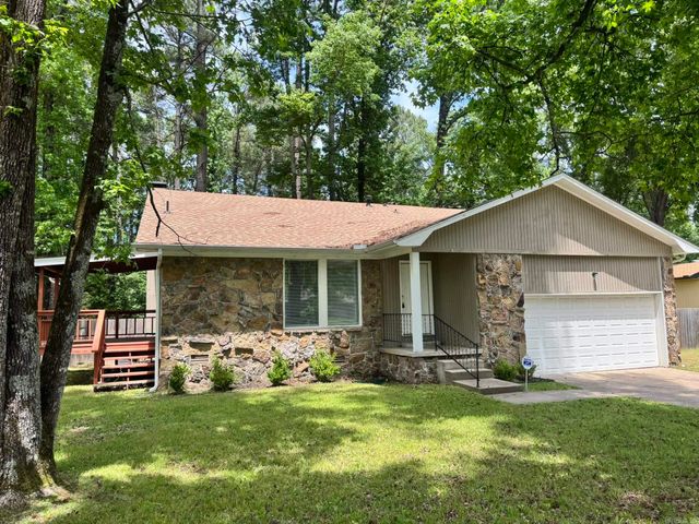 104 Foxdell Circle, Jacksonville, AR 72076