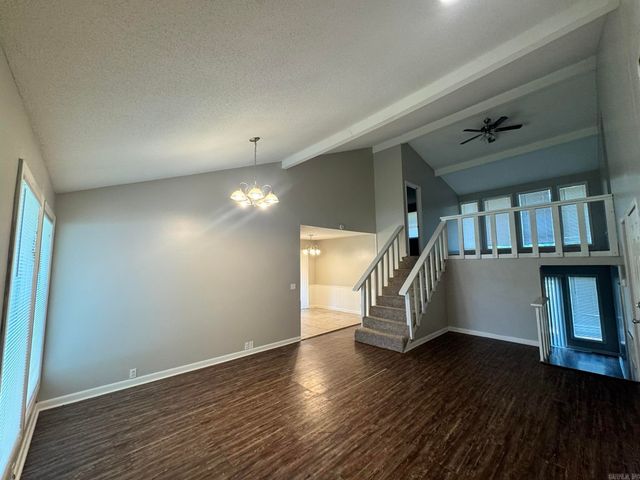 104 Foxdell Circle, Jacksonville, AR 72076