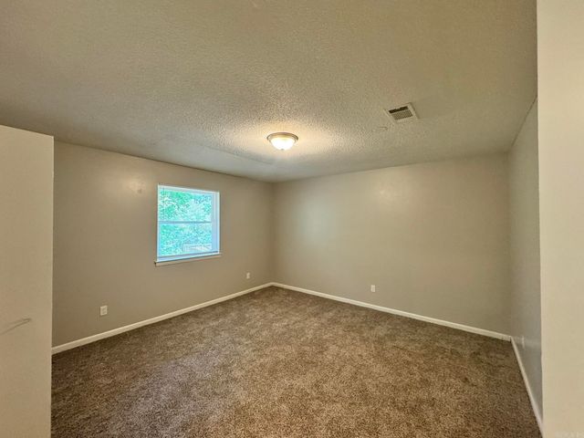 104 Foxdell Circle, Jacksonville, AR 72076
