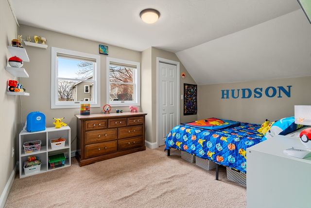 10 Cedar St, Hudson, MA 01749