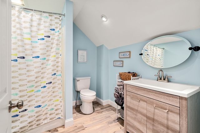 10 Cedar St, Hudson, MA 01749