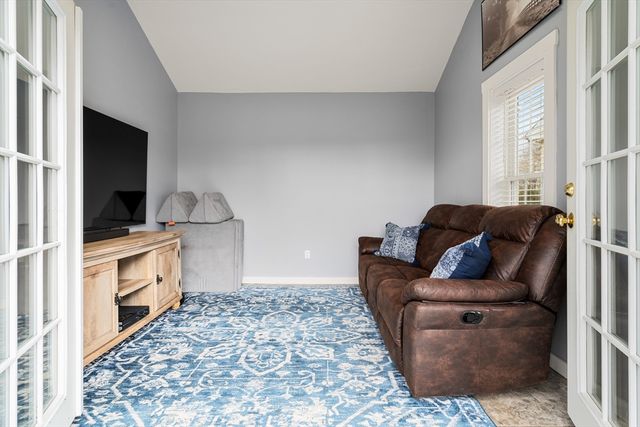 10 Cedar St, Hudson, MA 01749