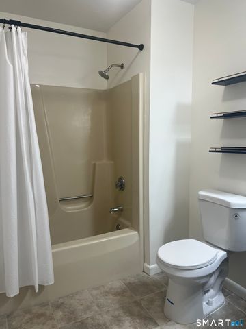 3370 Madison Avenue 10B, Bridgeport, CT 06606