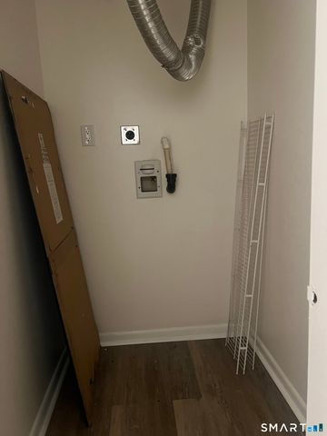 3370 Madison Avenue 10B, Bridgeport, CT 06606