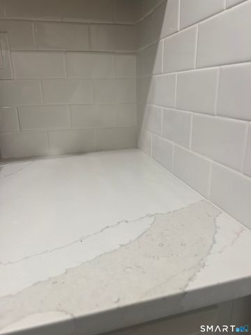 3370 Madison Avenue 10B, Bridgeport, CT 06606