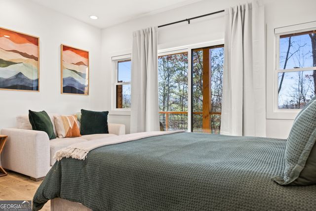 572 Left Turn, Blue Ridge, GA 30513