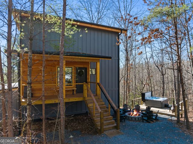 572 Left Turn, Blue Ridge, GA 30513