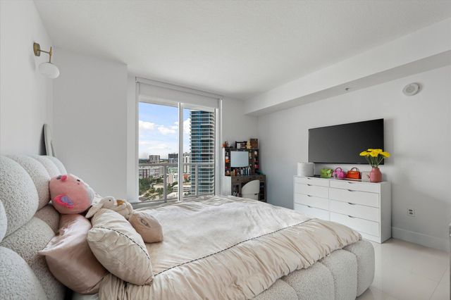 1900 N Bayshore Drive 2312, Miami, FL 33132