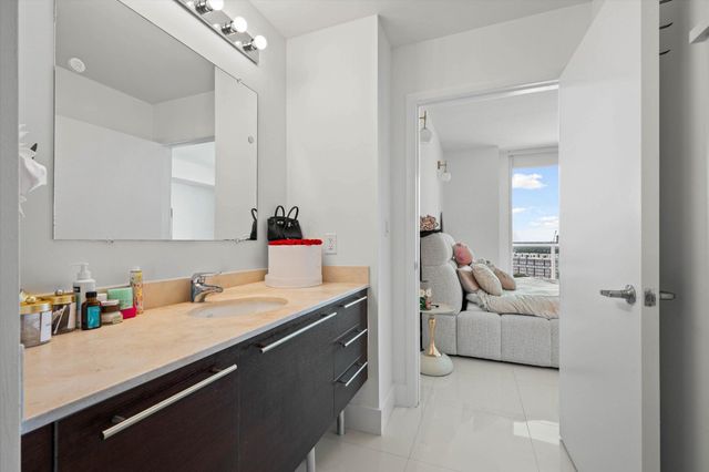 1900 N Bayshore Drive 2312, Miami, FL 33132