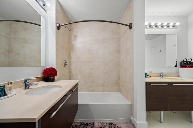 1900 N Bayshore Drive 2312, Miami, FL 33132