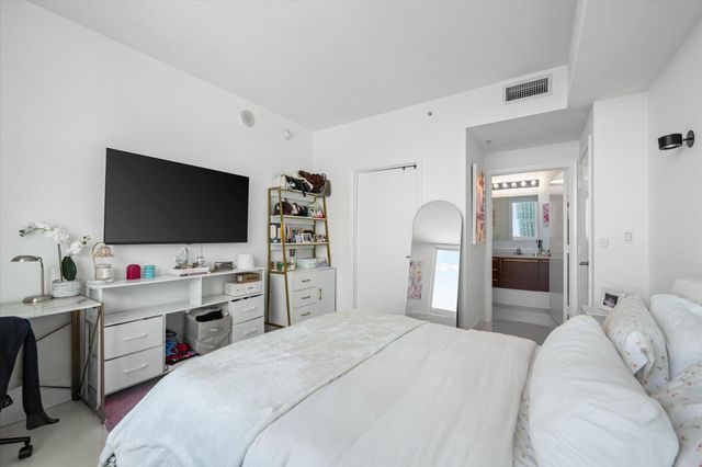 1900 N Bayshore Drive 2312, Miami, FL 33132