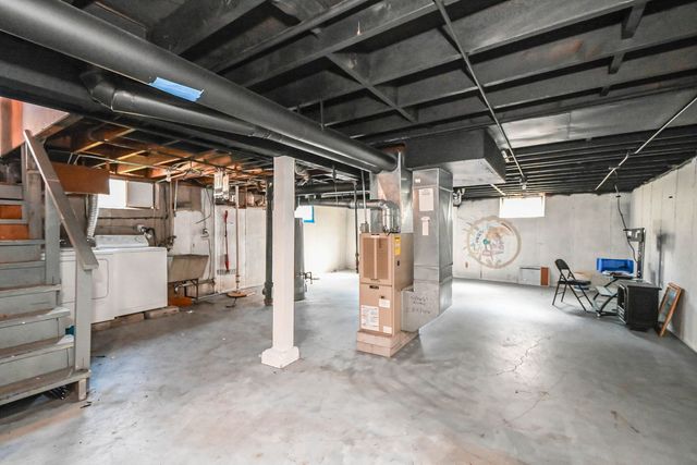 1636 Rice Street, Waukegan, IL 60087