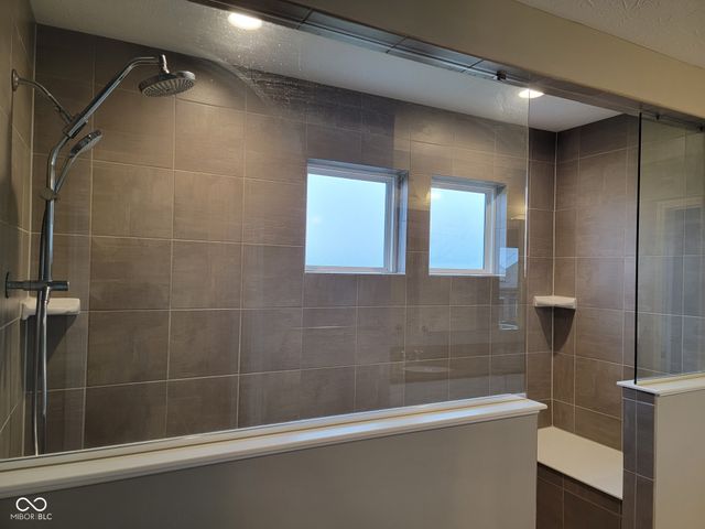 16123 Sedalia Drive, Fishers, IN 46040