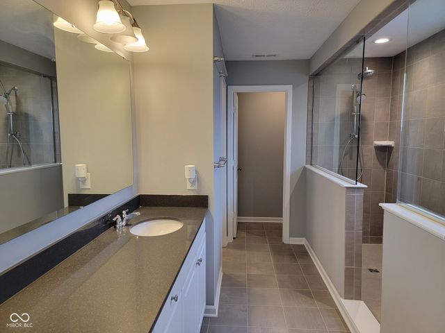 16123 Sedalia Drive, Fishers, IN 46040